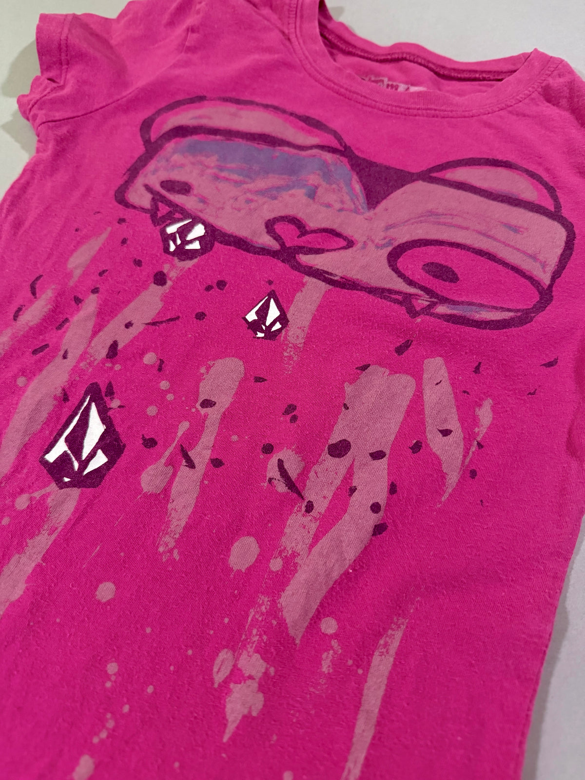 VTG 2006 Volcom Graphic Tee - Pink Skater Girl (Women’s XS)