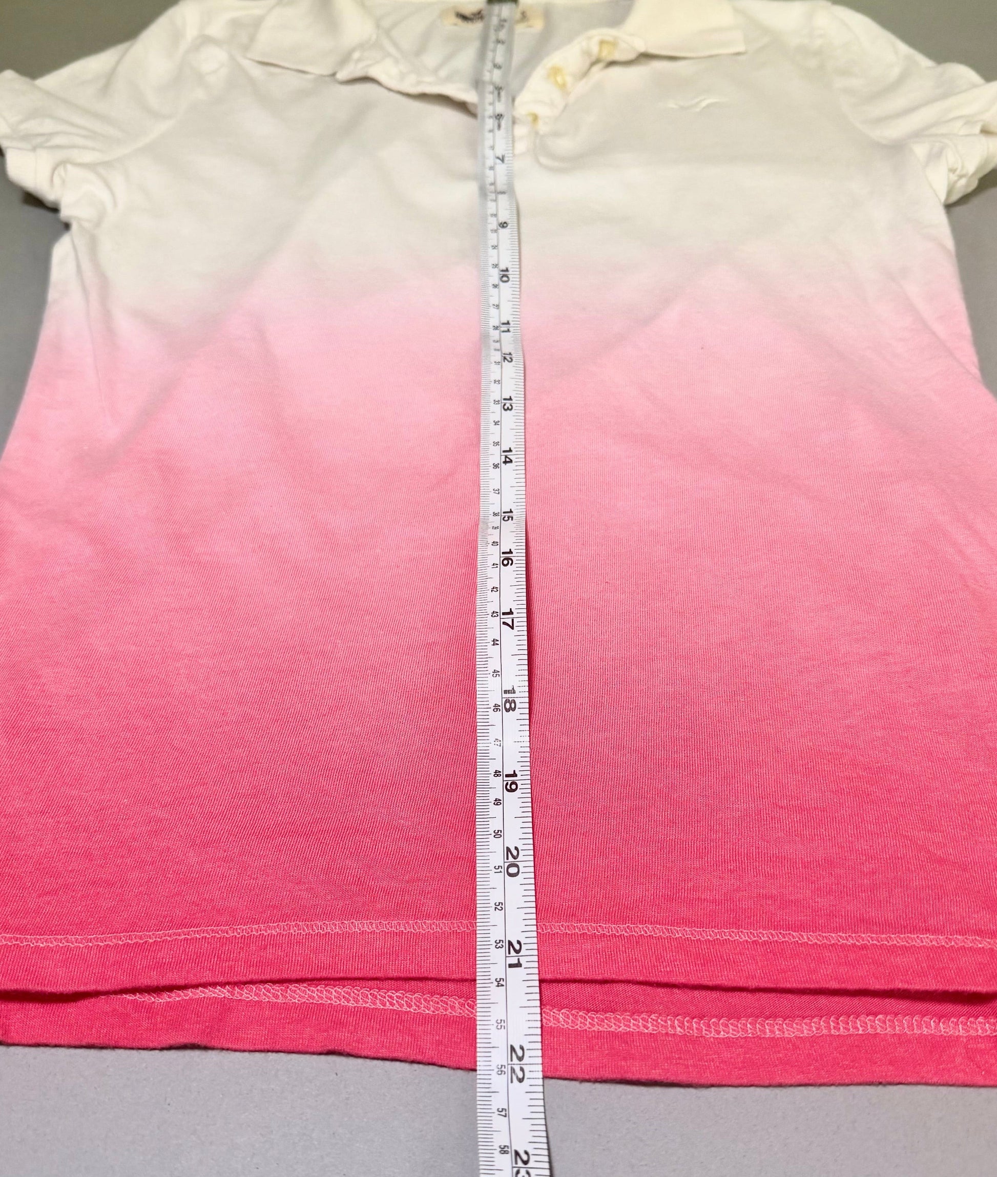 Length measurement of Hollister women’s ombré polo shirt.
