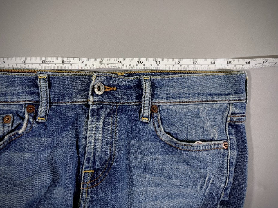 Y2K “sweet n low” Low Rise Bootcut - VTG Lucky Brand Denim (Women’s 28)