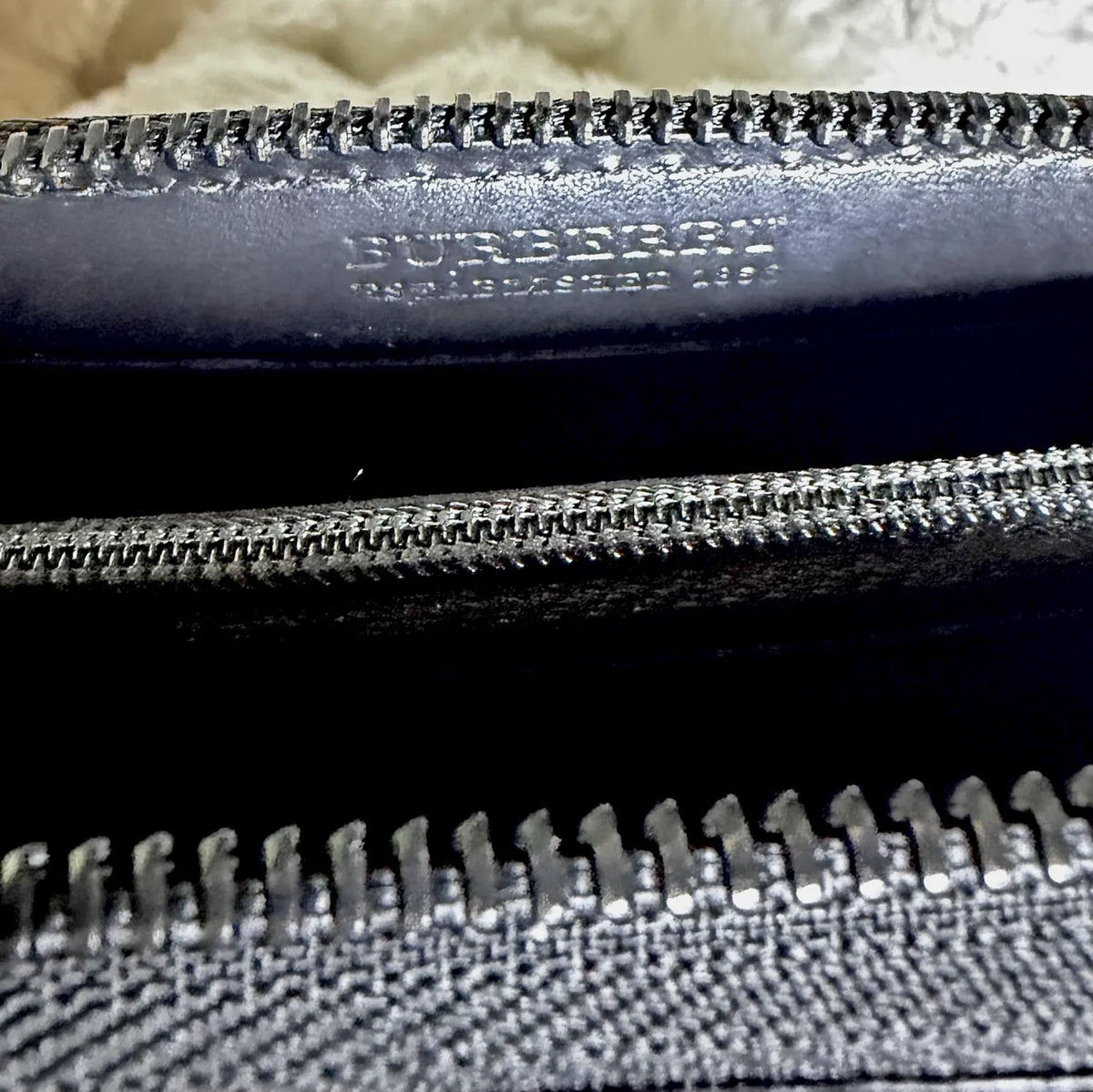 🏆VTG - RARE - NWT🏆 ‘08 Burberry Studded Wallet - Warrior Collection