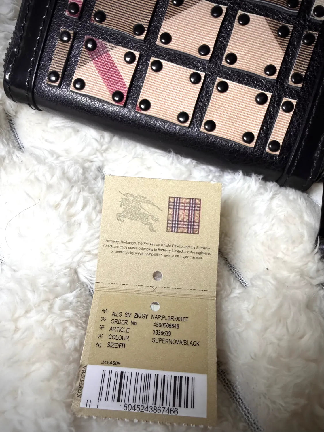 🏆VTG - RARE - NWT🏆 ‘08 Burberry Studded Wallet - Warrior Collection