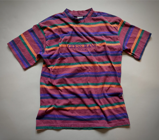 Striped t-shirt with Guess Jeans logo on a light gray background