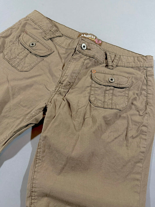 Angled close-up of front flap pockets and waistband on Angels Jeans khaki Y2K capri pants