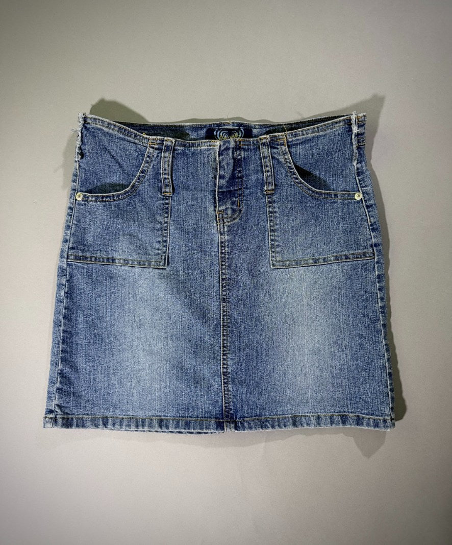 VTG Angels Jeans Mini Skirt - Y2K Low Rise Denim (Juniors’ 7)