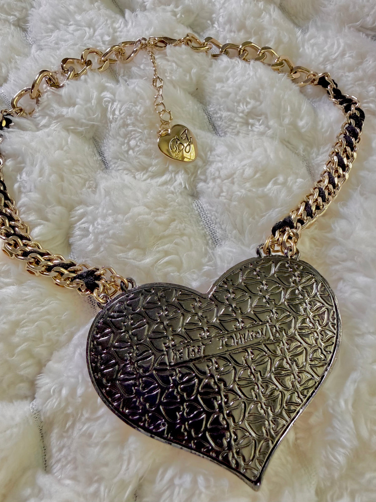 Emo Cutecore 2000s Betsey Johnson Heart & Arrow Curb Chain Necklace