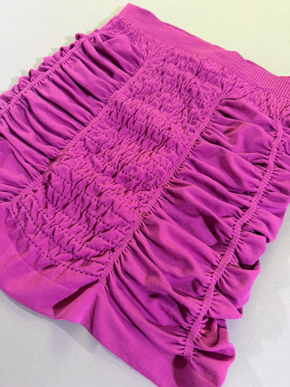 2010s Bebe Textured Tube Top - Strapless Club Wear (Women’s S)