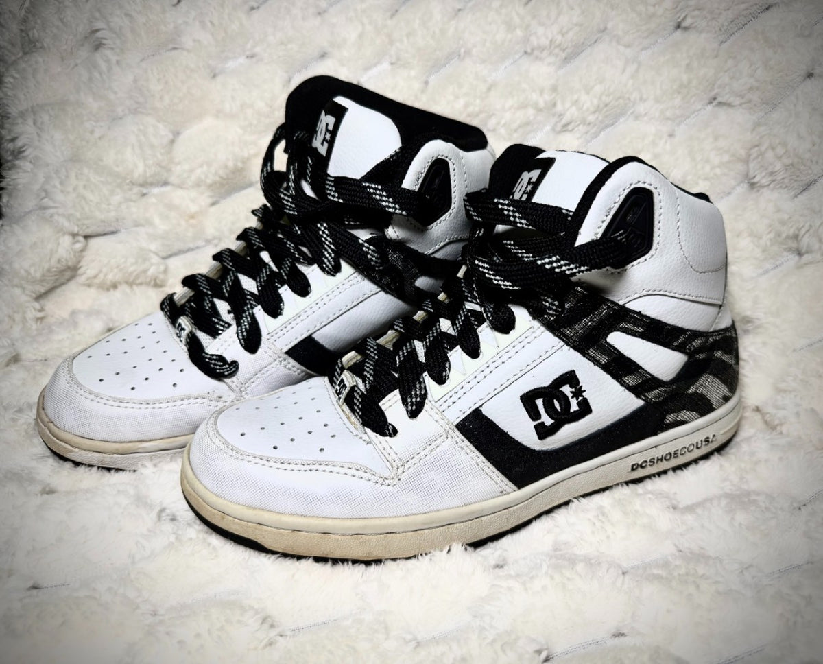 RARE ‘12 Glitter Zebra Print DC Shoes - Cyber Y2K Skate HiTop (Women’s 8)