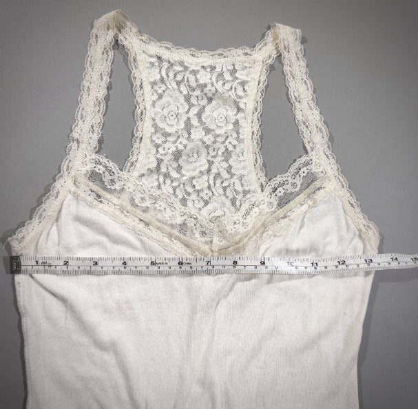 VTG ‘08 Hollister Lace Cami - Y2K Bella Swan Layering (Juniors’ M)